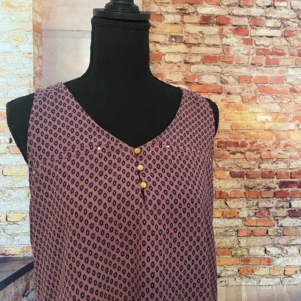 Women’s XL dress tank top